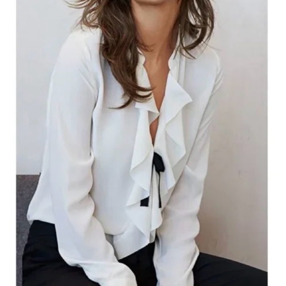 Banana Republic Cream Ruffle V-Neck Blouse with Black Tie Detail - Picture 5 of 6